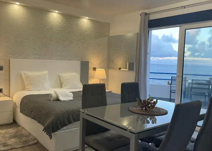 Sea And Sun 4 - Horizonte Azul * Porto Moniz